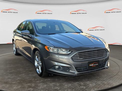 Used 2013 Ford Fusion SE FWD image 5