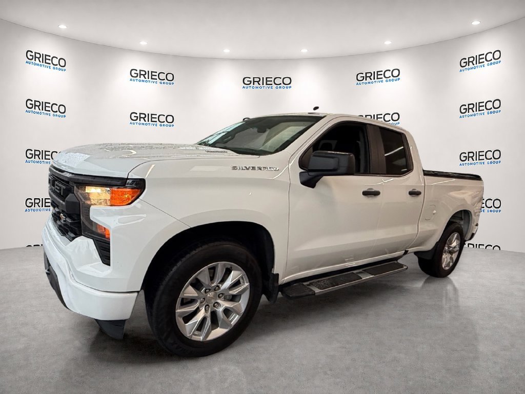 Used 2024 Chevrolet Silverado 1500 Custom RWD image 3