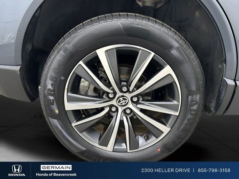 Used 2021 Toyota Venza LE image 24