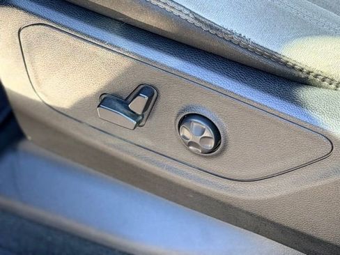 Used 2020 RAM 1500 Big Horn image 8