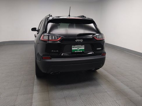 Used 2022 Jeep Cherokee Latitude Lux w/ Mopar Interior Package AWD/4WD image 6