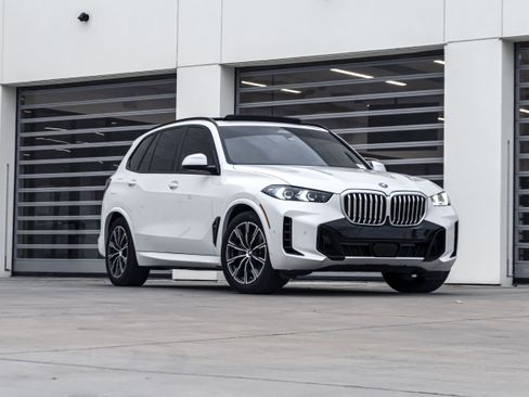 Certified 2024 BMW X5 xDrive50e w/ Executive Package image 2
