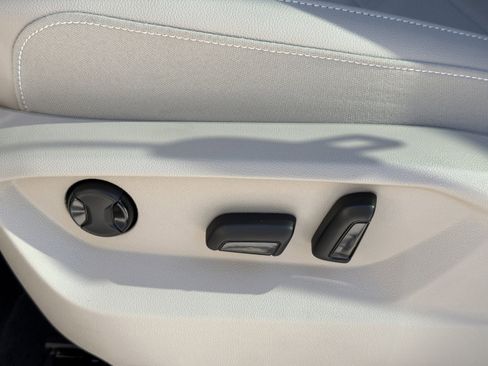 New 2026 Volkswagen Atlas SE image 18