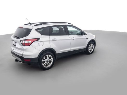 Used 2018 Ford Escape SE FWD image 5