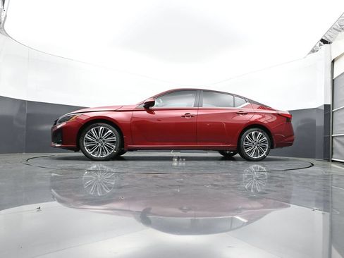 New 2026 Nissan Altima 2.5 SV w/ SV Premium Package AWD/4WD image 28