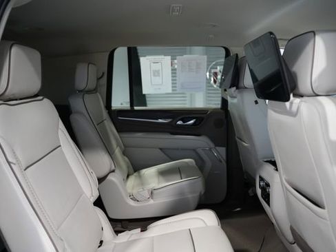 Used 2023 GMC Yukon XL Denali image 21