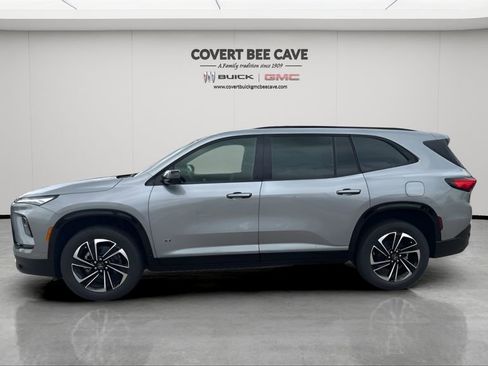 New 2025 Buick Enclave Sport Touring w/ Super Cruise Package image 5