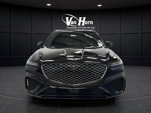 Used 2024 Genesis GV70 2.5T AWD/4WD image 2