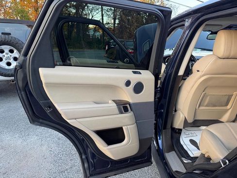 Used 2016 Land Rover Range Rover Sport HSE image 28