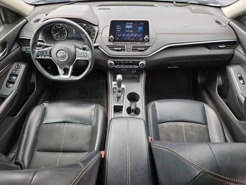 Used 2019 Nissan Altima 2.5 SR FWD image 16