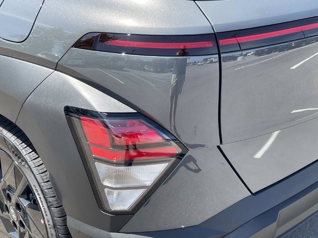 New 2027 Hyundai Kona SEL Sport FWD image 10