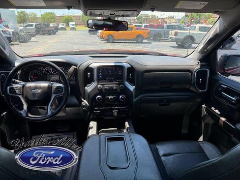 Used 2022 Chevrolet Silverado 1500 RST w/ Convenience Package II AWD/4WD image 11