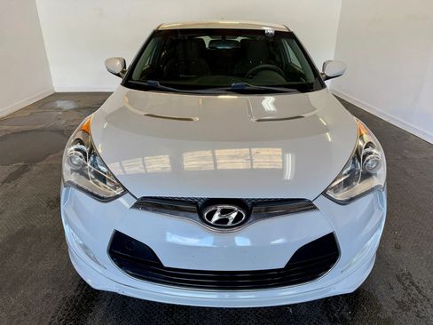 Used 2013 Hyundai Veloster RE:MIX Edition FWD image 3