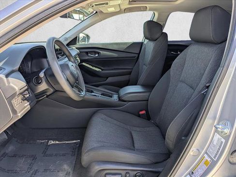 Used 2023 Honda Accord EX image 16