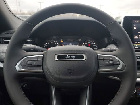 New 2026 Jeep Compass Latitude image 21