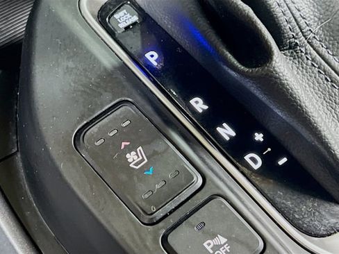 Used 2017 Hyundai Santa Fe Limited image 21