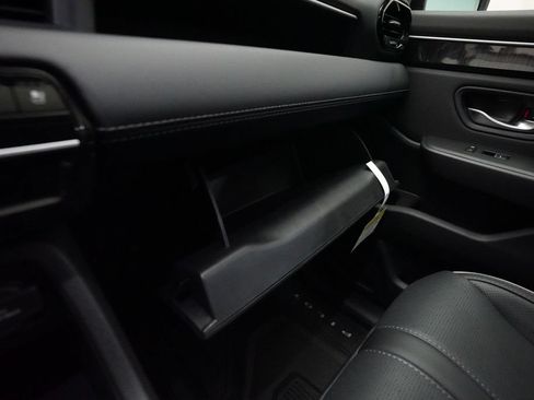 Certified 2025 Honda Pilot Elite image 32