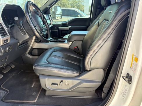 Used 2022 Ford F250 Platinum w/ FX4 Off-Road Package AWD/4WD image 15