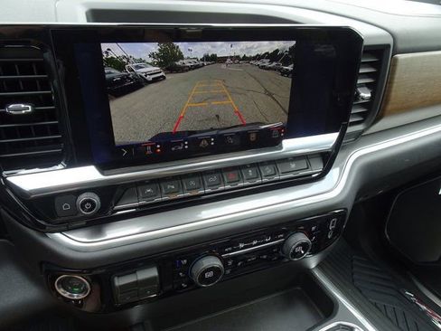 New 2026 Chevrolet Silverado 1500 High Country w/ Midnight Edition AWD/4WD image 12
