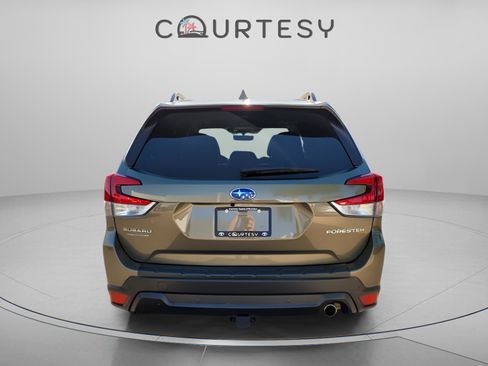 Used 2023 Subaru Forester Limited image 4