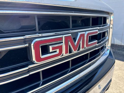 Used 2015 GMC Sierra 1500 SLT w/ Driver Alert Package AWD/4WD image 21