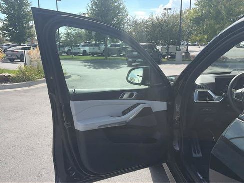 Used 2026 BMW X5 M60i AWD/4WD image 11