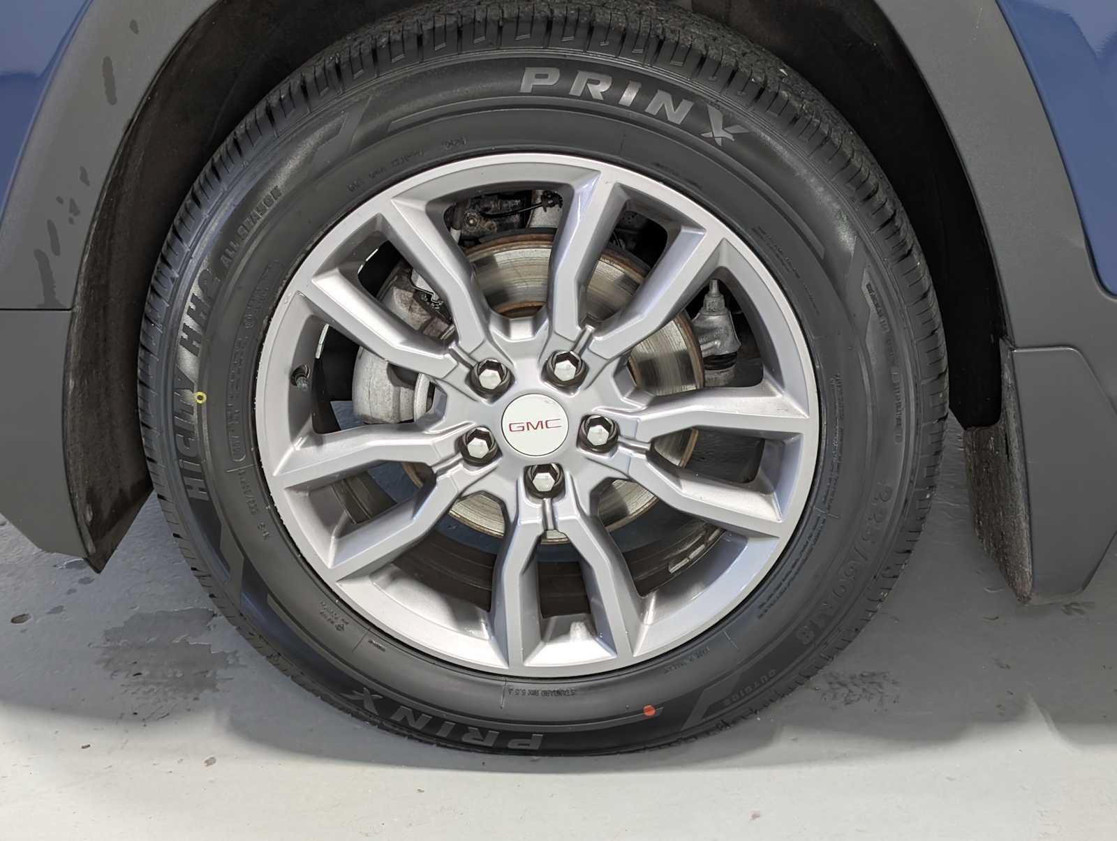 Used 2022 GMC Terrain SLT w/ Tech Package AWD/4WD image 3