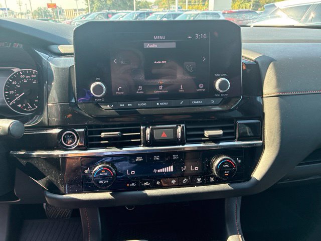 Used 2023 Nissan Pathfinder Rock Creek AWD/4WD image 24