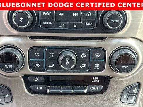Used 2019 GMC Yukon XL Denali w/ Denali Ultimate Package AWD/4WD image 18