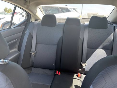 Used 2025 Nissan Versa SV FWD image 37