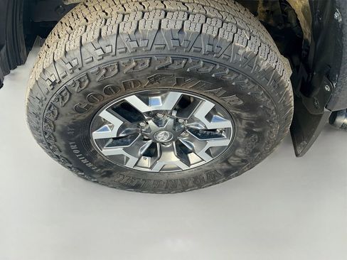Used 2023 Toyota Tacoma TRD Off-Road w/ Black Out Package (TMS) AWD/4WD image 29