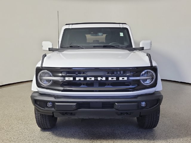 Used 2024 Ford Bronco Outer Banks AWD/4WD image 3