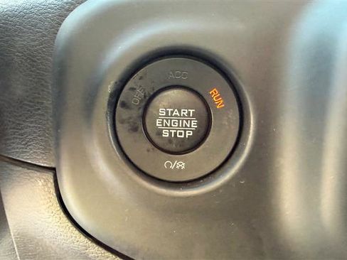 Used 2018 Jeep Wrangler Sport image 43