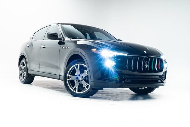Used 2017 Maserati Levante AWD/4WD image 5