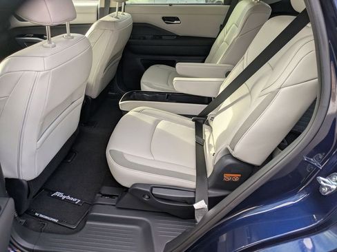 New 2025 Nissan Pathfinder SL w/ SL Premium Package image 18