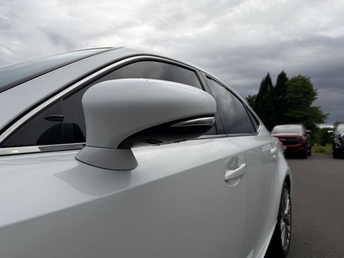 Used 2015 Lexus IS 250 w/ Navigation System Package RWD image 12