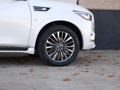 Used 2018 INFINITI QX80 4WD w/ Deluxe Technology Package image 13