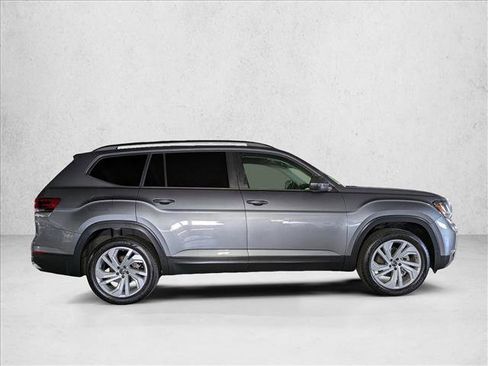Used 2021 Volkswagen Atlas SE image 4