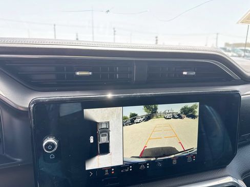 Used 2024 GMC Sierra 1500 Denali w/ Technology Package RWD image 18