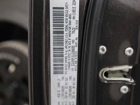 Used 2018 RAM 2500 Big Horn w/ Sport Appearance Group image 38