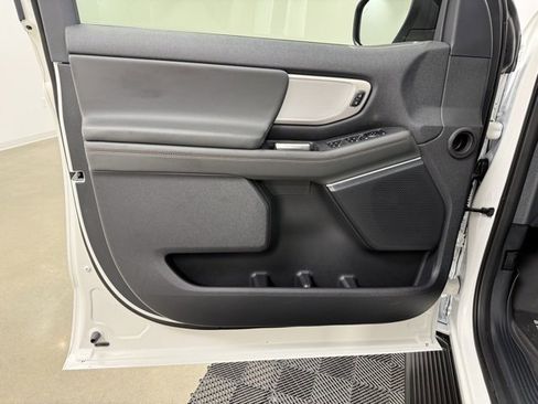 New 2025 Ford Expedition Max Active image 13