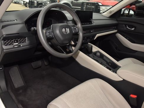 Used 2024 Honda Accord EX image 30