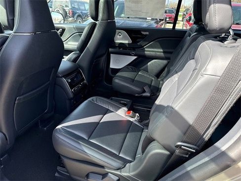 New 2025 Lincoln Aviator Reserve w/ Equipment Group 201A image 24
