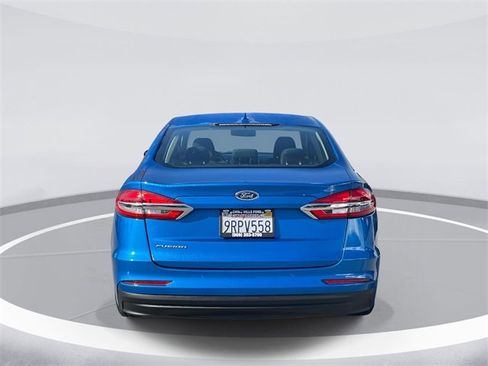 Certified 2020 Ford Fusion SE image 6