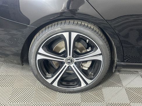 Used 2025 Mercedes-Benz C 300 Sedan image 19