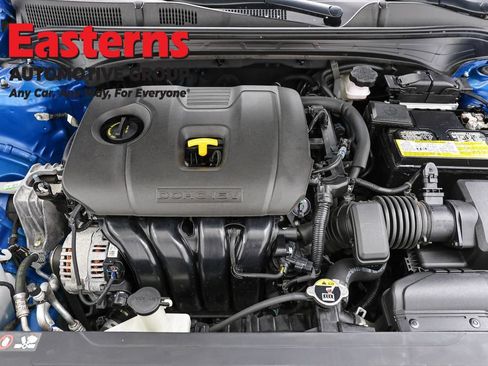 Used 2023 Kia Forte GT-Line w/ GT-Line Premium Package FWD image 7