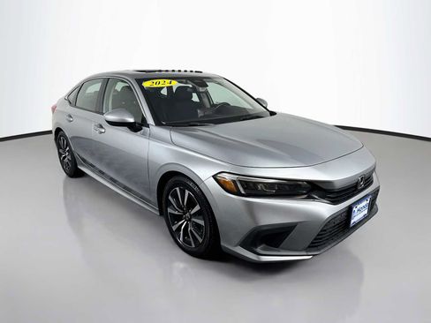 Used 2024 Honda Civic EX image 1