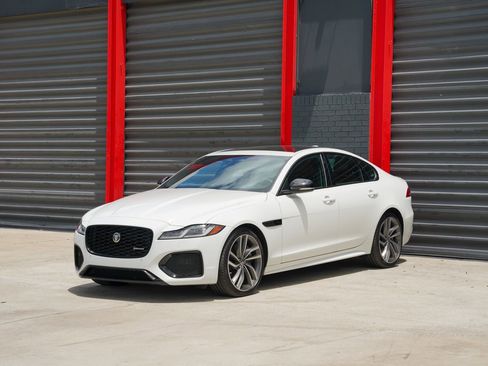 Used 2024 Jaguar XF R-Dynamic SE AWD/4WD image 1