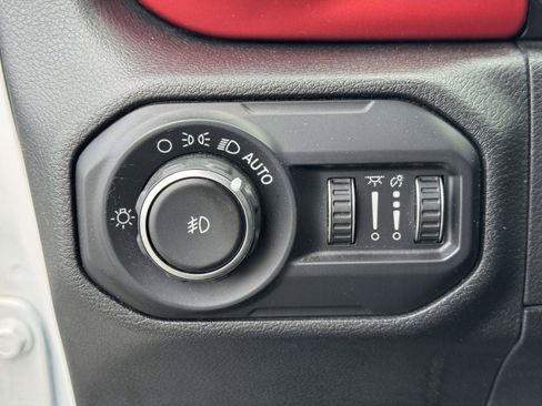 Used 2020 Jeep Wrangler Unlimited Rubicon AWD/4WD image 10