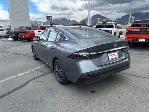 New 2026 Nissan Sentra SV FWD image 8